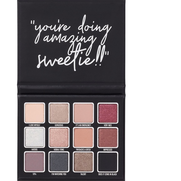 Kylie Cosmetics “Momager” pressed powder palette - Picture 8 of 8